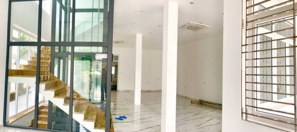 200m² Villa in District 7, Vietnam No. 7532 5