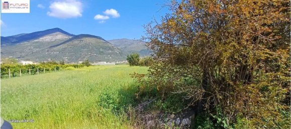 Land in Fondi, Italy No. 324487 3