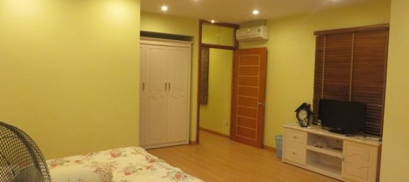 2 bedrooms Apartment in Long Bien, Vietnam No. 4539 2
