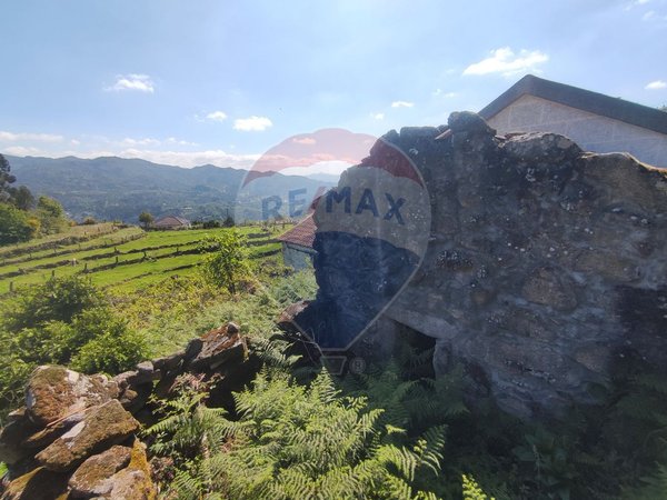 Casa de 3 dormitorios en Soajo, Portugal No. 16201