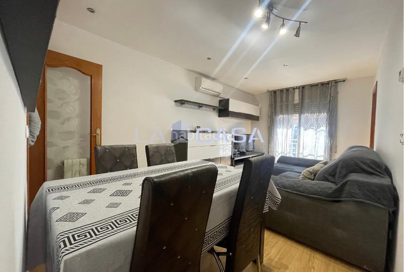 3 bedrooms Apartment in Badalona, Spain No. 170433