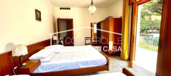 2 bedrooms Apartment in Eraclea, Italy No. 358574 11