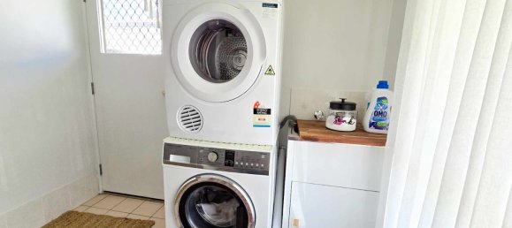 1 bedroom House in Bli Bli, Australia No. 444 4