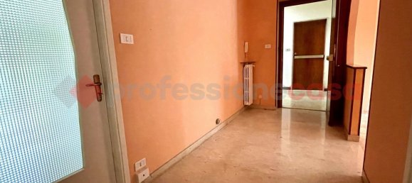 4-Zimmer Wohnung in Bricherasio, Italy, Nr. 49720 11