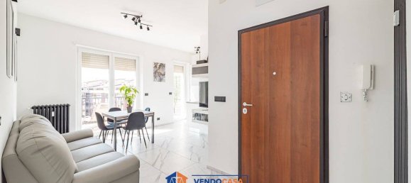 2 bedrooms Penthouse in Carmagnola, Italy No. 283134 3