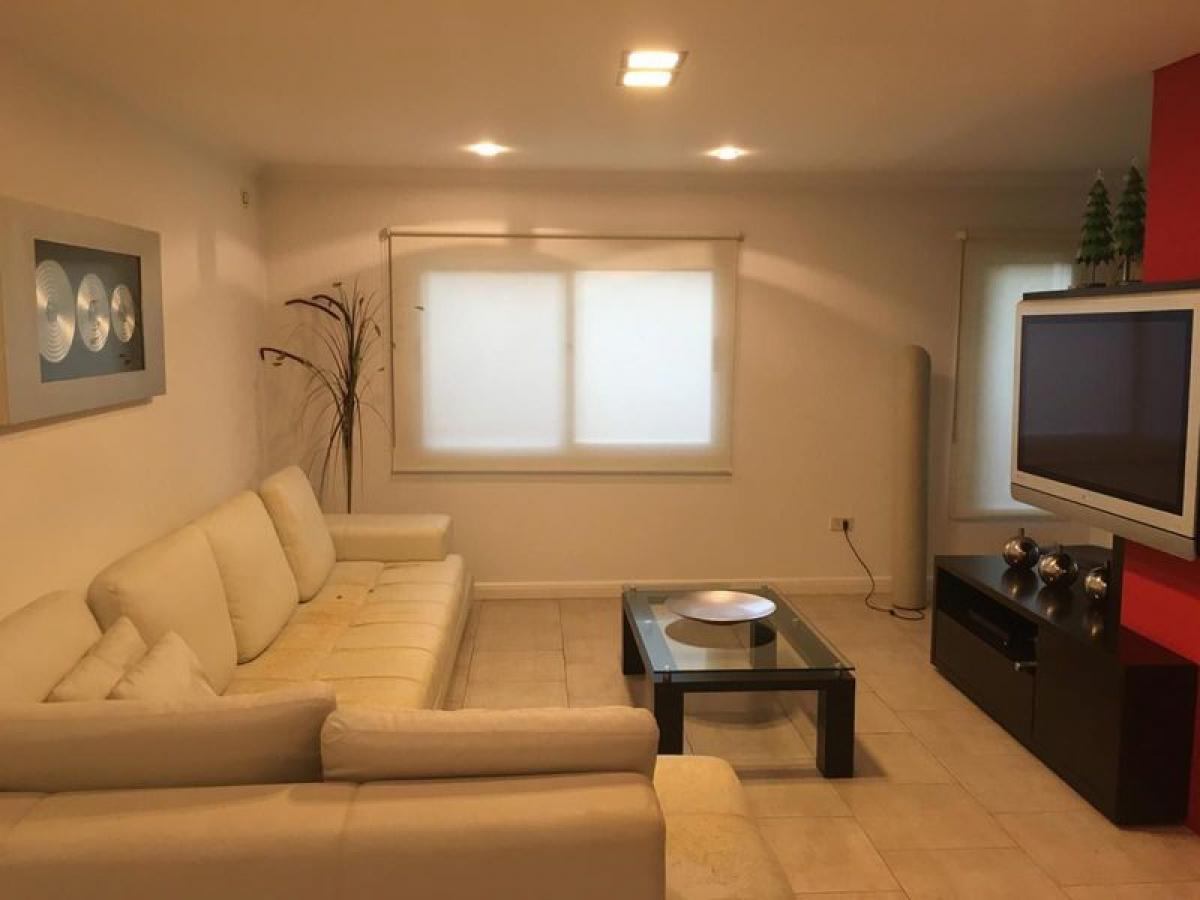 4 Schlafzimmer Haus in Ezeiza, Argentina, Nr. 81088