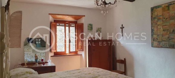 10 rooms Villa in Fabbriche di Vergemoli, Italy No. 135893 7