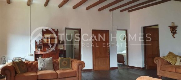 10 rooms Villa in Fabbriche di Vergemoli, Italy No. 135893 11