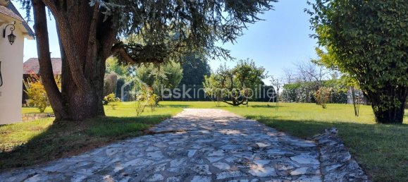 Дом с 4 спальнями в Шарже, Франция № 237159 9