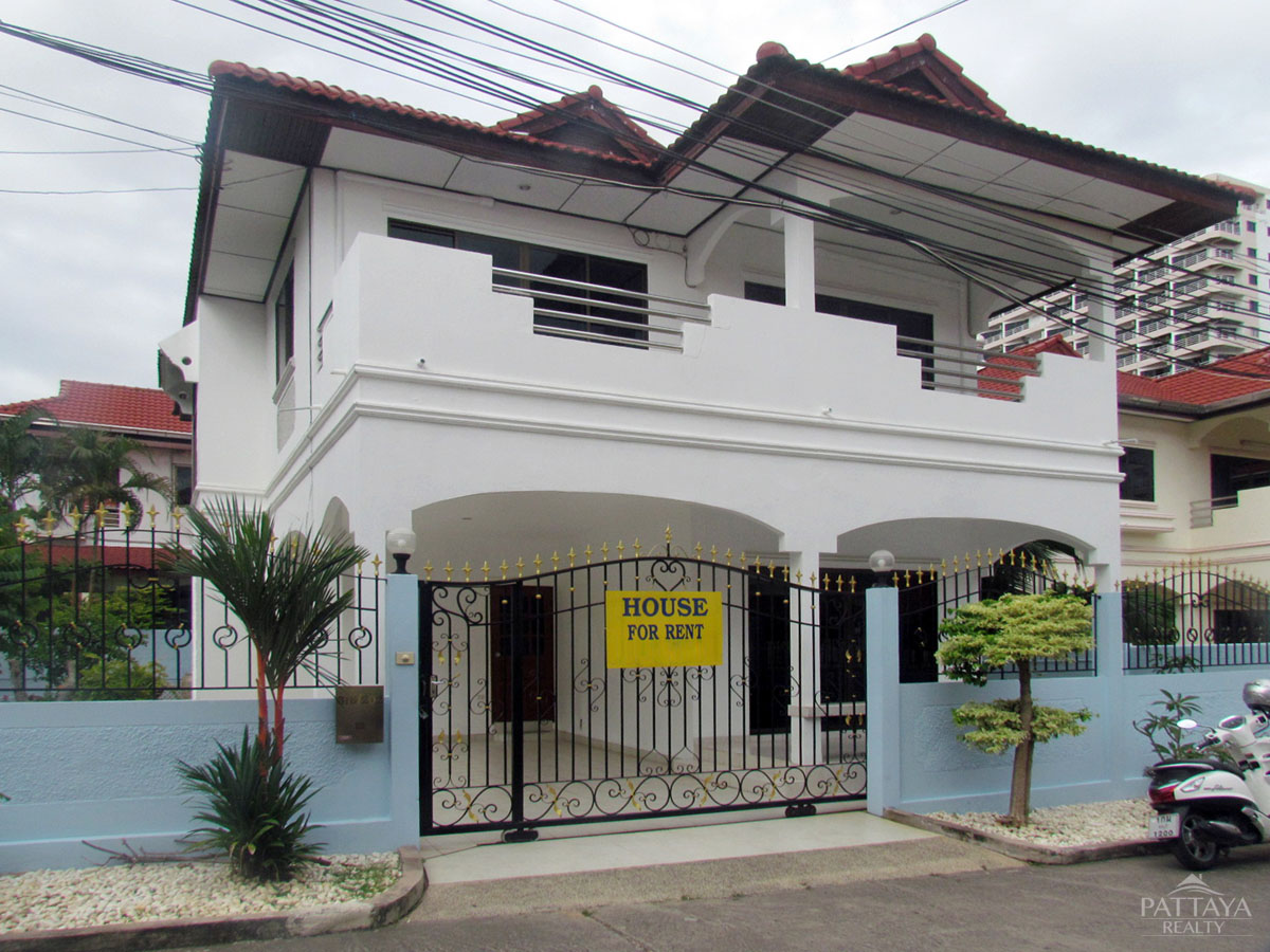 Café/restaurante de 3 dormitorios en Pattaya, Thailand No. 846