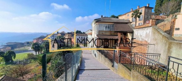 3 bedrooms House in Cossombrato, Italy No. 105600 5