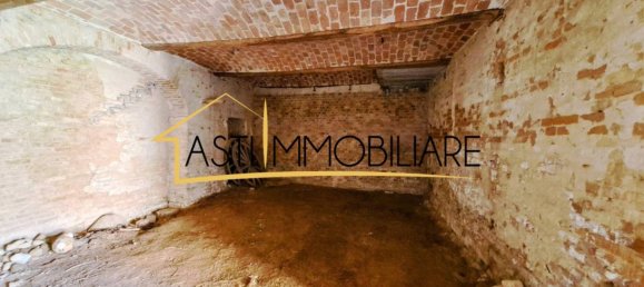 3 bedrooms House in Cossombrato, Italy No. 105600 2