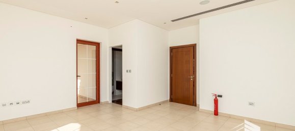 Вилла с 5 спальнями в Jumeirah Islands, ОАЭ № 15644 25