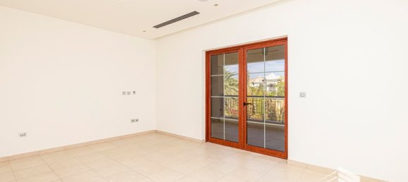 Вилла с 5 спальнями в Jumeirah Islands, ОАЭ № 15644 21