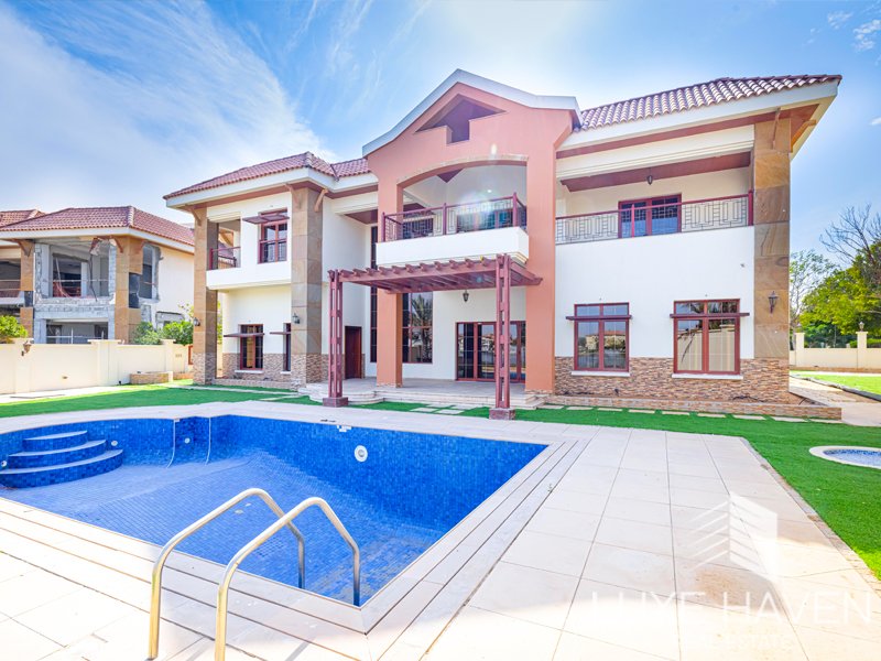 Вилла с 5 спальнями в Jumeirah Islands, ОАЭ № 15644