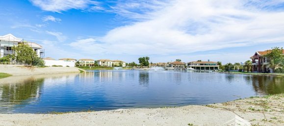 Вилла с 5 спальнями в Jumeirah Islands, ОАЭ № 15644 2