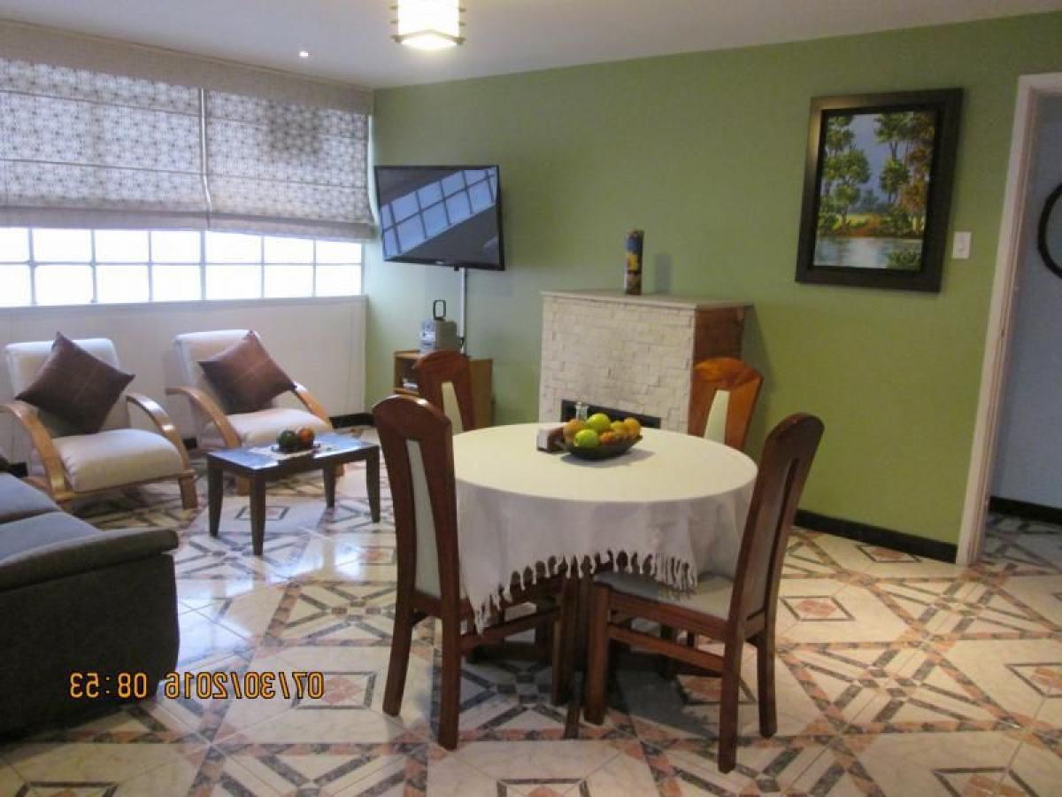 3 bedrooms House in Bogota, Colombia No. 13585