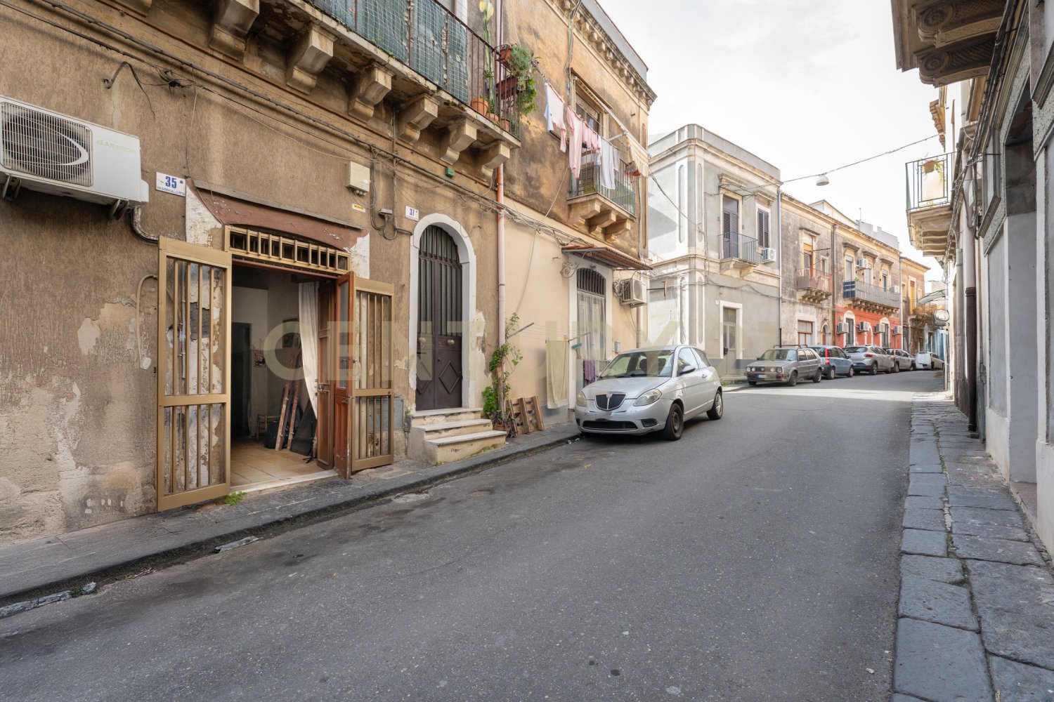 2 bedrooms Apartment in Catania, Italy No. 52044