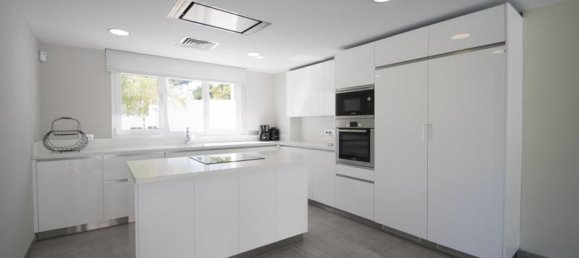 Квартира с 6 спальнями в Марбелья, Испания № 80846 13