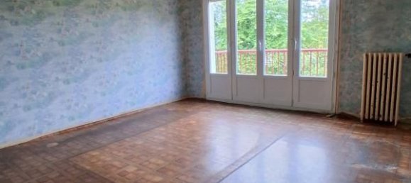 4 bedrooms House in Deville-les-Rouen, France No. 360136 2