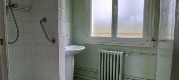 4 bedrooms House in Deville-les-Rouen, France No. 360136 5