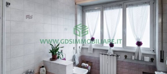 2 bedrooms Apartment in Rome, Italy No. 59156 2