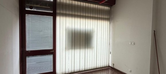 Propriété commerciale à Udine, Italy 75m² No. 277422 4