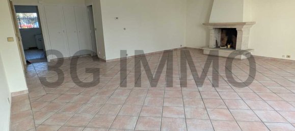 Квартира с 2 спальнями в Ангьен-ле-Бэн, Франция № 192979 2