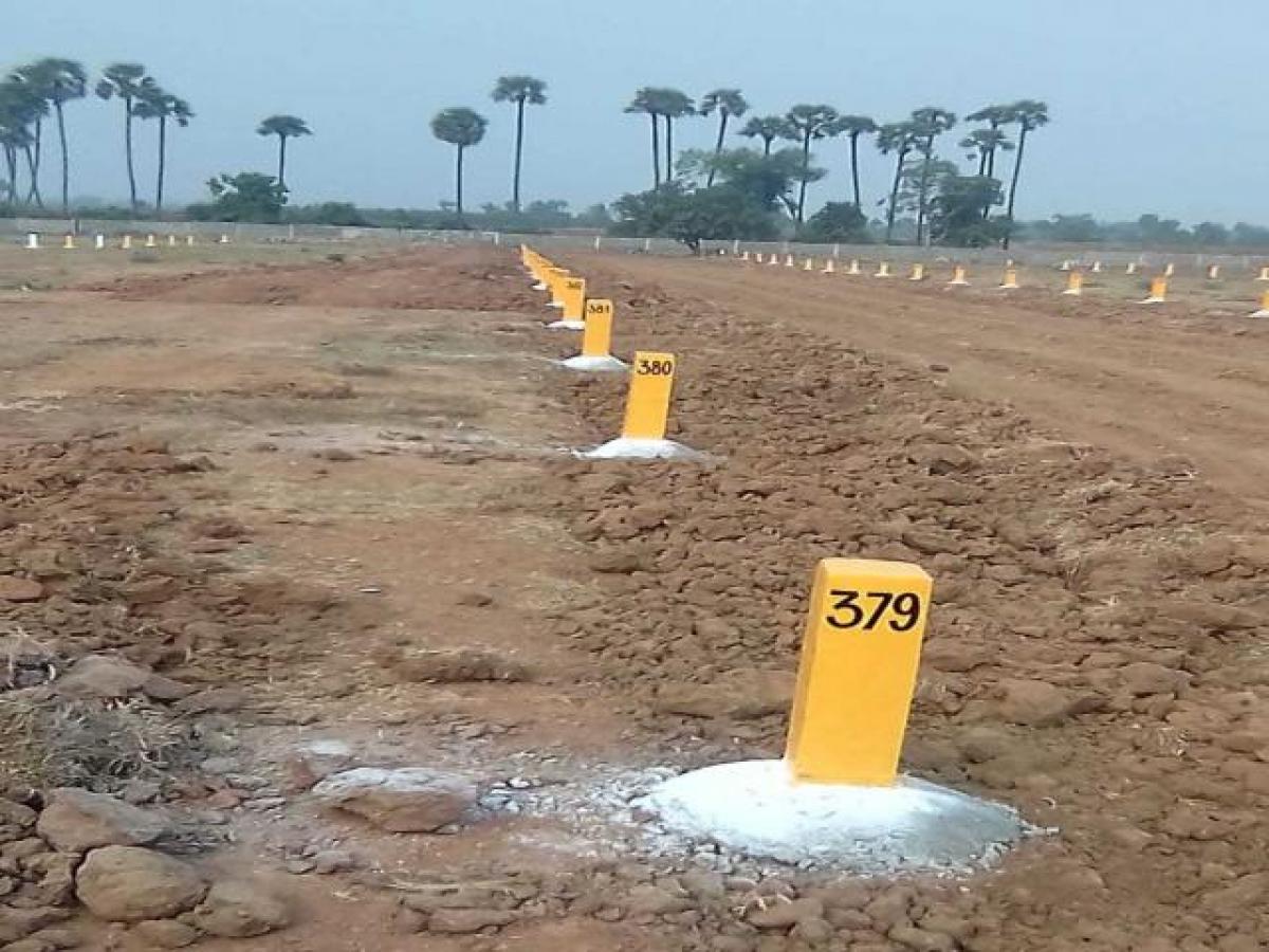 Grundstück in Visakhapatnam, India, Nr. 32708