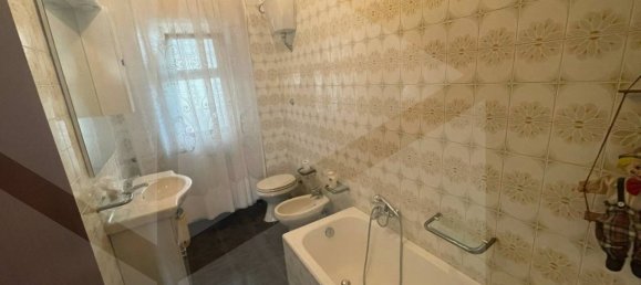 4-salle Appartement à Bari, Italy No. 29800 20