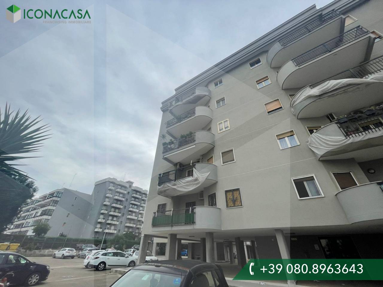 4-salle Appartement à Bari, Italy No. 29800