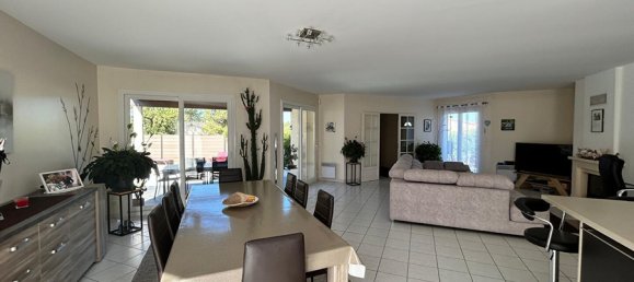 4 bedrooms Villa in Occitanie, France No. 293564 3