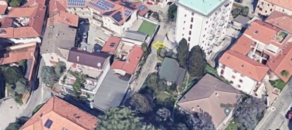 Garaje en Como, Italy 27 m² No. 380581 2