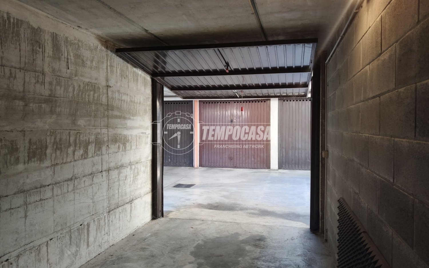 Garage à Brugherio, Italy 13m² No. 275878