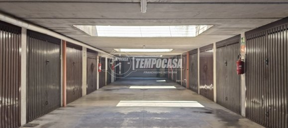 Garage à Brugherio, Italy 13m² No. 275878 10