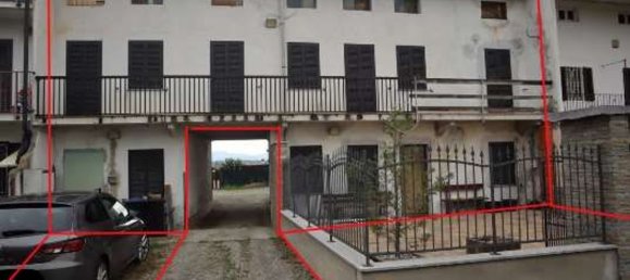 4 bedrooms Apartment in Oleggio, Italy No. 359402 4