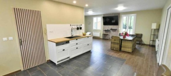 3 Schlafzimmer Villa in Beauchamps, France, Nr. 304821 3