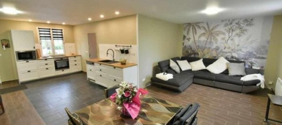 3 Schlafzimmer Villa in Beauchamps, France, Nr. 304821 2