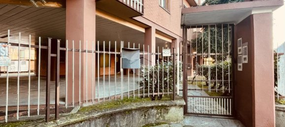 4 rooms Apartment in Asti, Italy No. 14720 23