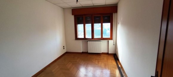 5 rooms Apartment in Preganziol, Italy No. 109559 6