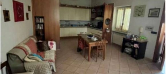 Apartamento de 4 dormitorios en Aversa, Italy No. 316476 7