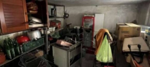 Apartamento de 4 dormitorios en Aversa, Italy No. 316476 3