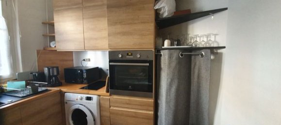 Studio in Paris, France No. 310359 9