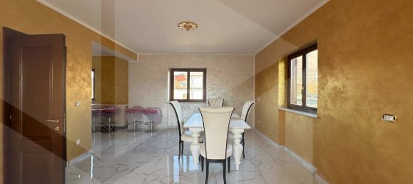 4-Zimmer Villa in Avezzano, Italy, Nr. 25377 2