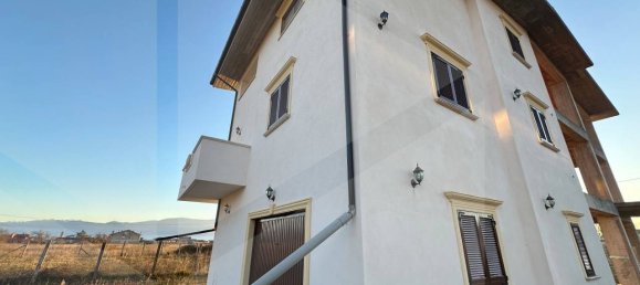 4-Zimmer Villa in Avezzano, Italy, Nr. 25377 22