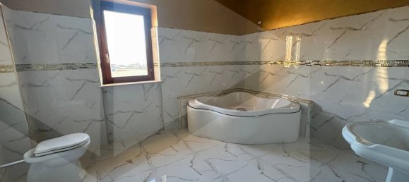 4-Zimmer Villa in Avezzano, Italy, Nr. 25377 16