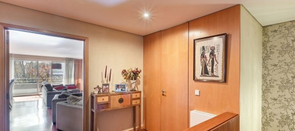 5 bedrooms Duplex in Porto, Portugal No. 108027 3