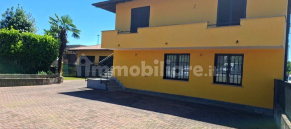 3 bedrooms Villa in Borgo Ticino, Italy No. 281506 3