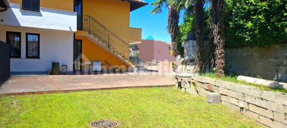 3 bedrooms Villa in Borgo Ticino, Italy No. 281506 2