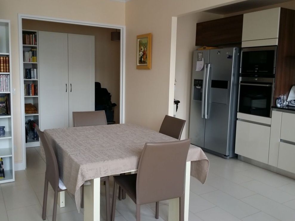 2 bedrooms Apartment in Issy-les-Moulineaux, France No. 173992